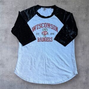 Woman’s WI Badgers 3/4 Sleeve Sweatshirt W/Velour Sleeves - NWOT
